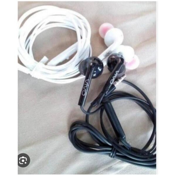 Wired Earphones with Clear Voice and Super Bass - Black