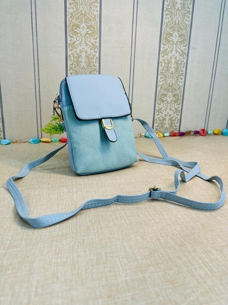 Elegant Women's Leather Cellphone Pouch | Stylish Soft Leather Travel Purse with Zipper Pockets - Image 4